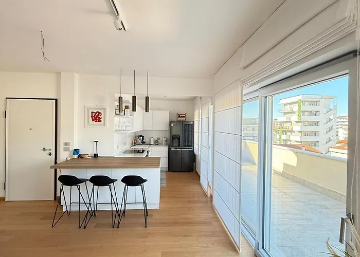 Nada Bianca - Attico Di Luce * Pescara