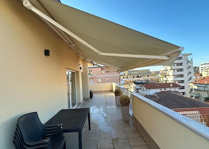 Nada Bianca - Attico Di Luce Daire